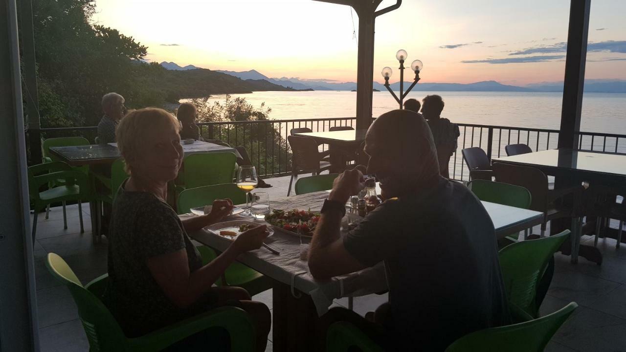 Rooms Lake View Balani Restaurant Shkoder Exterior photo